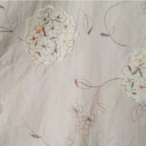 RW&CO. Floral Hydrangea Applique Embroidery Light Beige Cottagecore Skirt Sz 8 - Picture 2 of 12